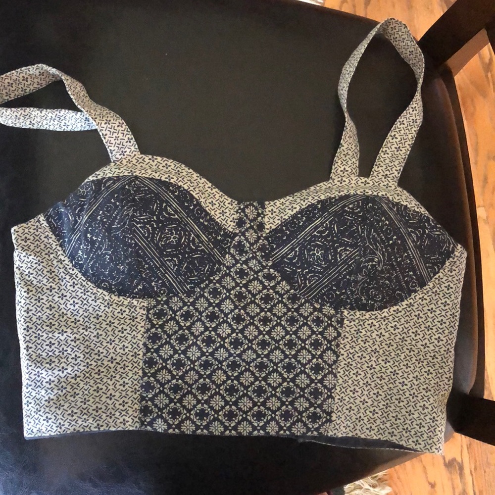 AEO top never worn